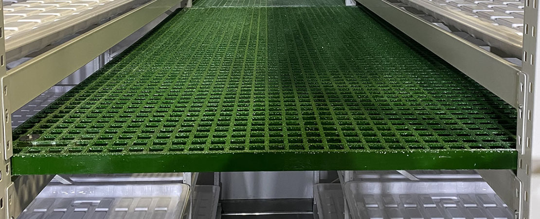 retractable elevated decking for growing cannabis hemp indoors on vertical grow racks