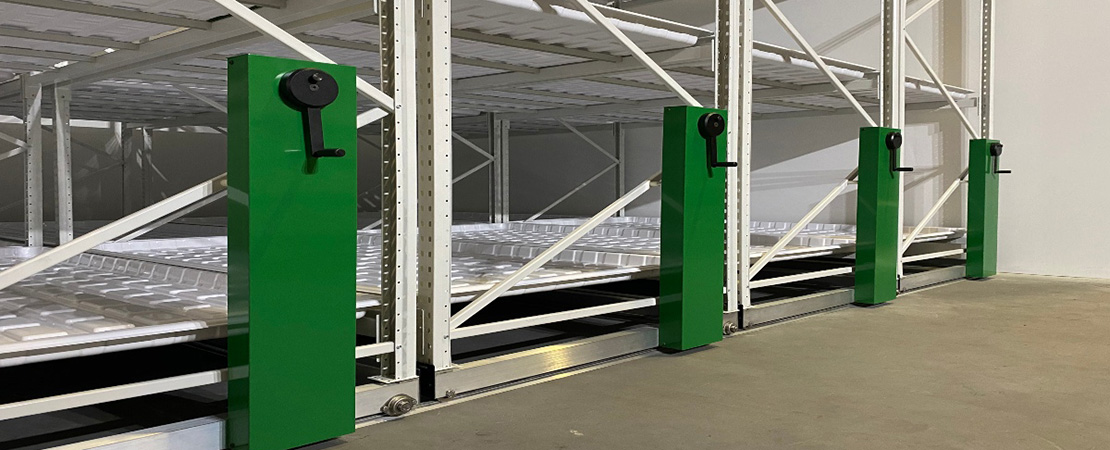 Mobile Shelving Systems for vertical farming systems and commercial indoor grow rooms.